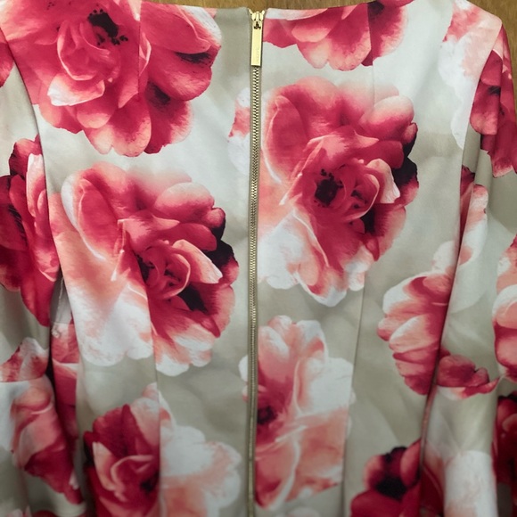 🌟Calvin Klein Floral Bell Sleeve Dress - Picture 11 of 11